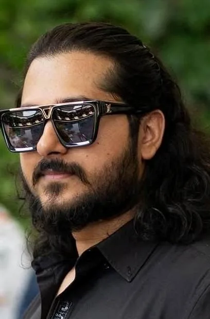 Jeevraj Bhojwani, IIFT Bangalore alumnus